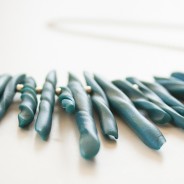 Boho style necklace Twisted chips