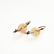 Beige mother of pearl button earrings