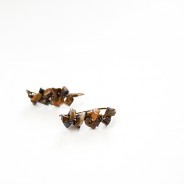Gemstone earrings: tiger eye chips