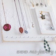 Shabby chic jewelry organizer DIY