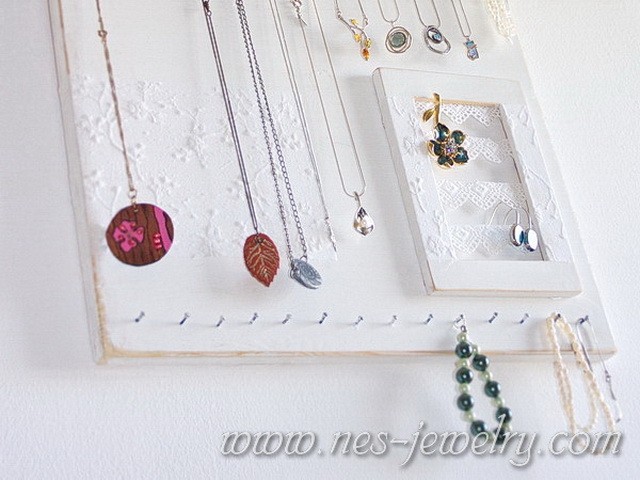 Shabby chic jewelry organizer DIY