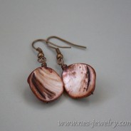 Brown mother of pearl beads earrings