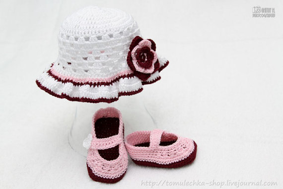 baby shower gifts hat and socks