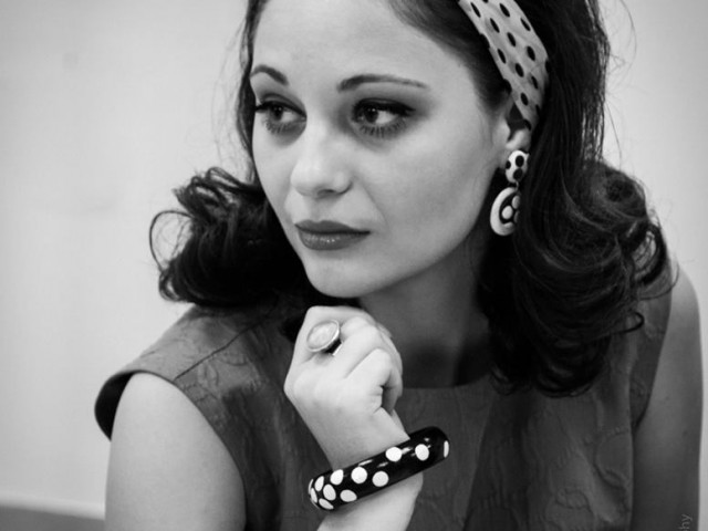 Black and white polka dot bangles