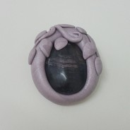 Clay and Gems: floral brooch in shades of purple