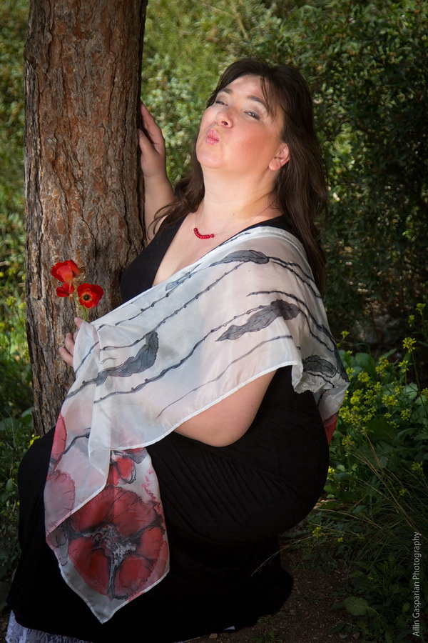 Handpainted silk scarf with red poppies on white 8