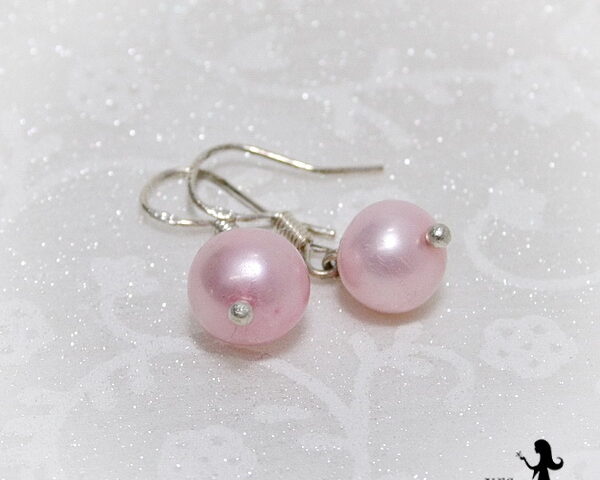 Single pearl earrings