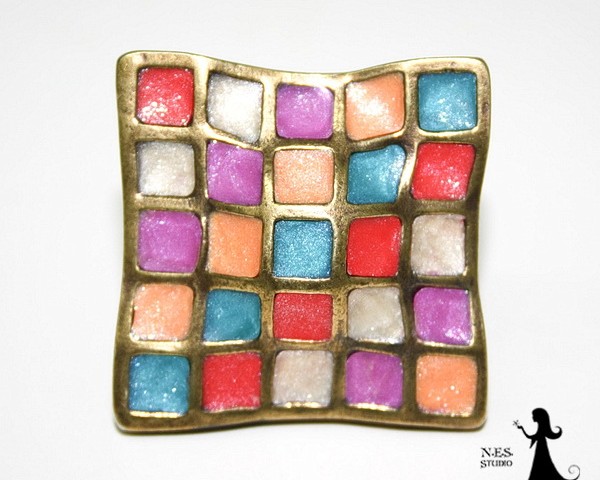 Original square cocktail ring with pearl enamel