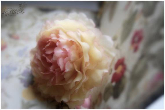 Peonia cream/pink clay flower ring - Floral ring - Wedding flower ring
