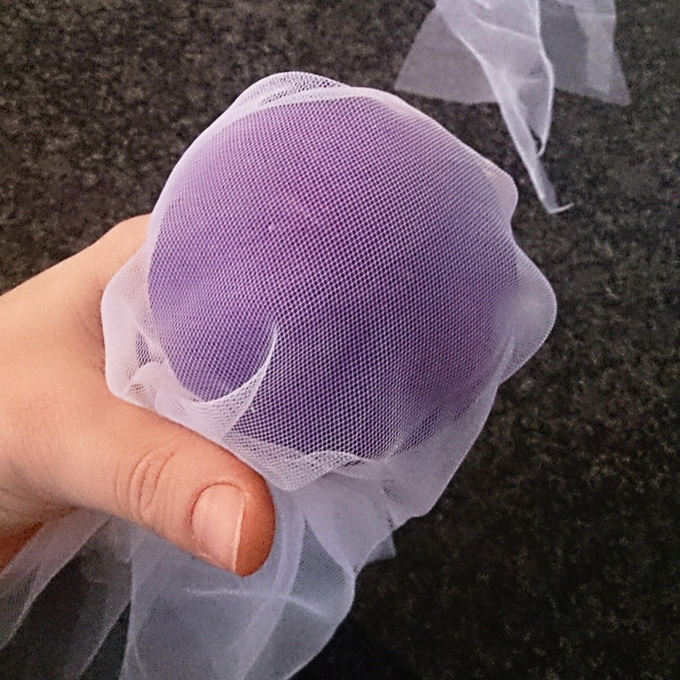 Christmas decorations DIY lilac balls