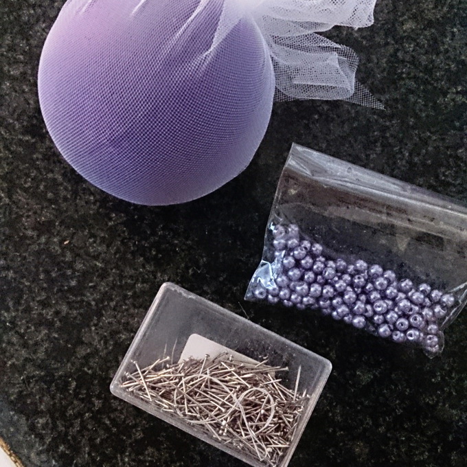 Christmas decorations DIY lilac balls