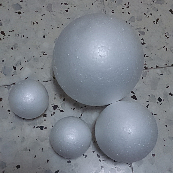 Christmas decorations DIY lilac balls