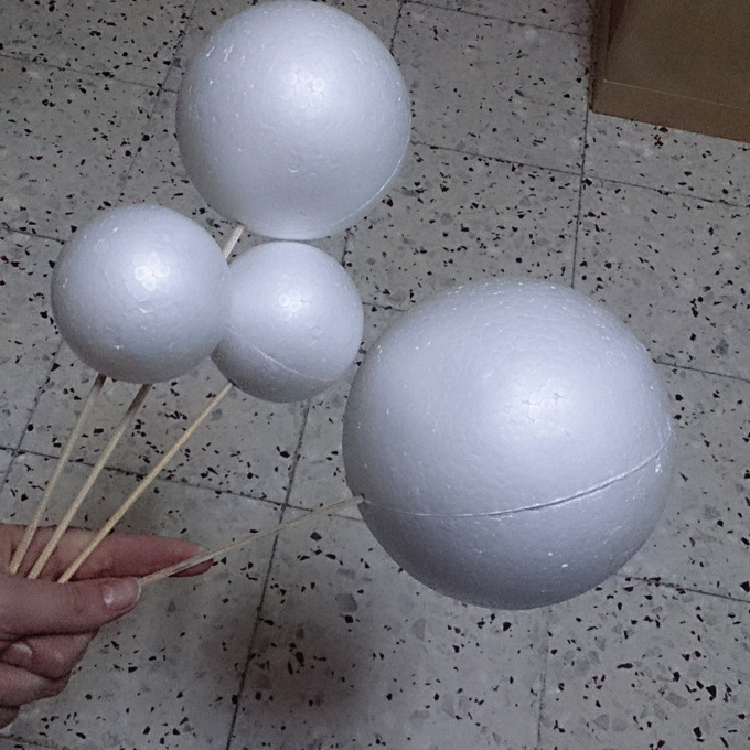 Christmas decorations DIY lilac balls